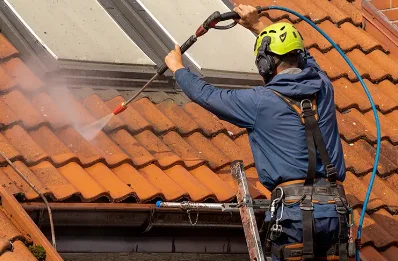 Démoussage et hydrofuge de toiture à Gorenflos